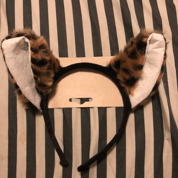 Cheetah ears - Picture 3 of 3
